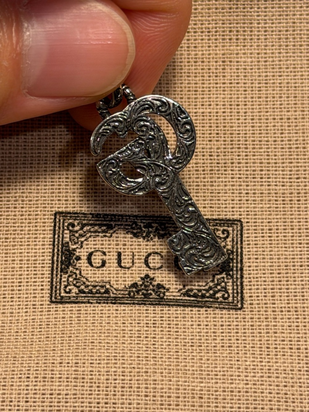 Gucci Silver GG Key Pendant Necklace - Picture 4 of 7